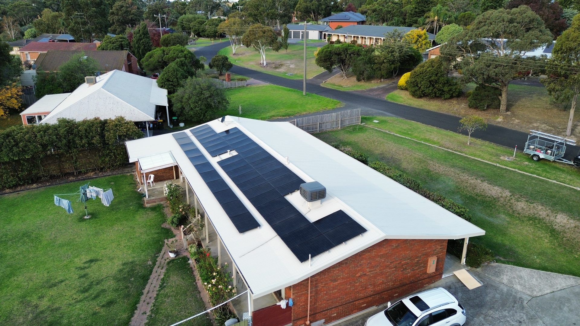 Surfmist Colorbond reroof with solar integration